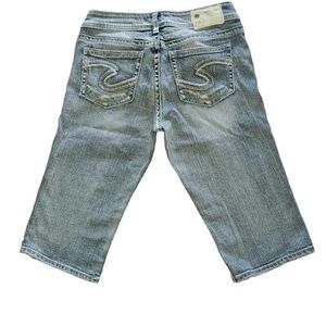 Silver Suki Bermuda Denim Jean Shorts Medium Wash Factory Fading Distressed 27